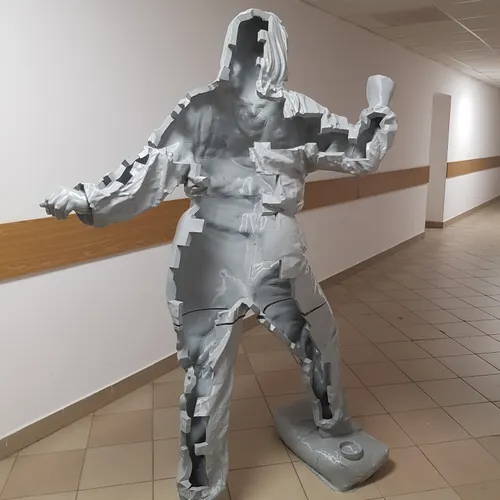 Tylny widok wielkoformatowej figury z projektu Pawła Althamera.
